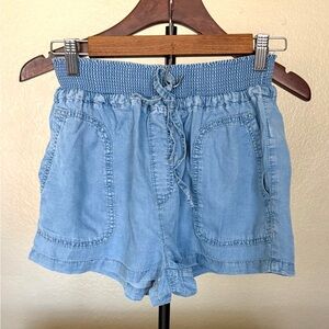 Boutique brand J. Robert’s denim shorts size medium